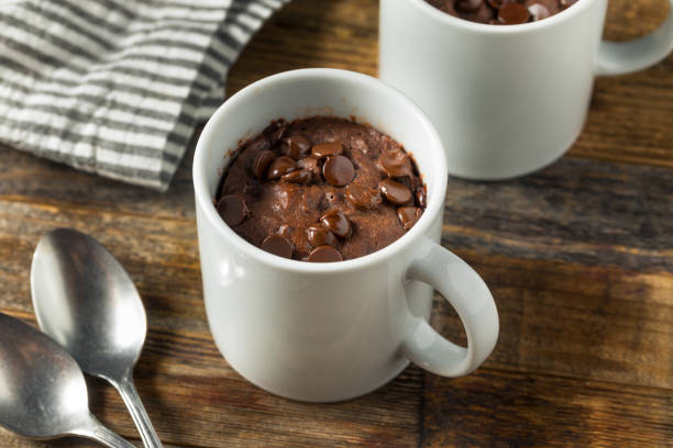 Bolo de caneca rápido no micro-ondas