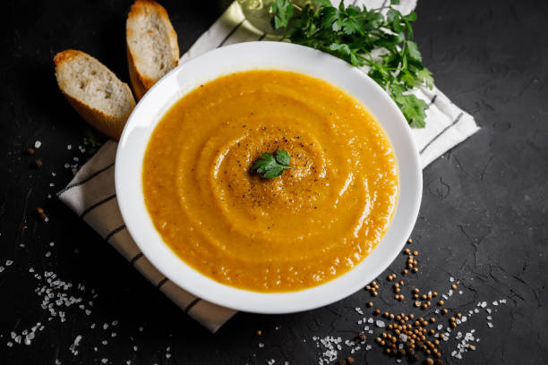 Sopa cremosa de abóbora com gengibre