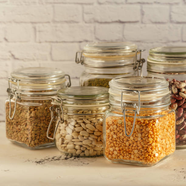 Gaveta de talheres organizada com divisores